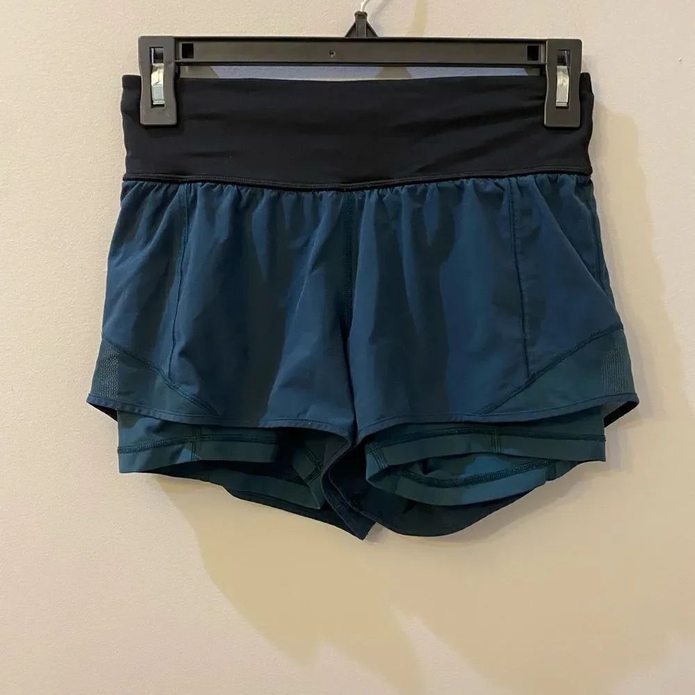 Lululemon Running With Spandex Shorts Women Size 4